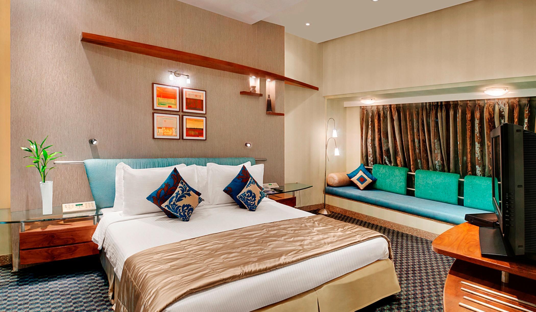 Hotel Kohinoor Continental,Airport Мумбай Екстериор снимка